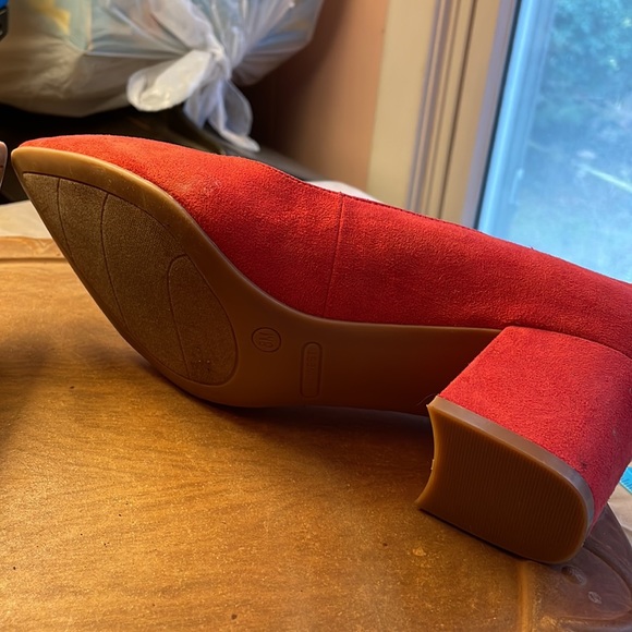 Nine West red block heel shoes - Picture 8 of 17